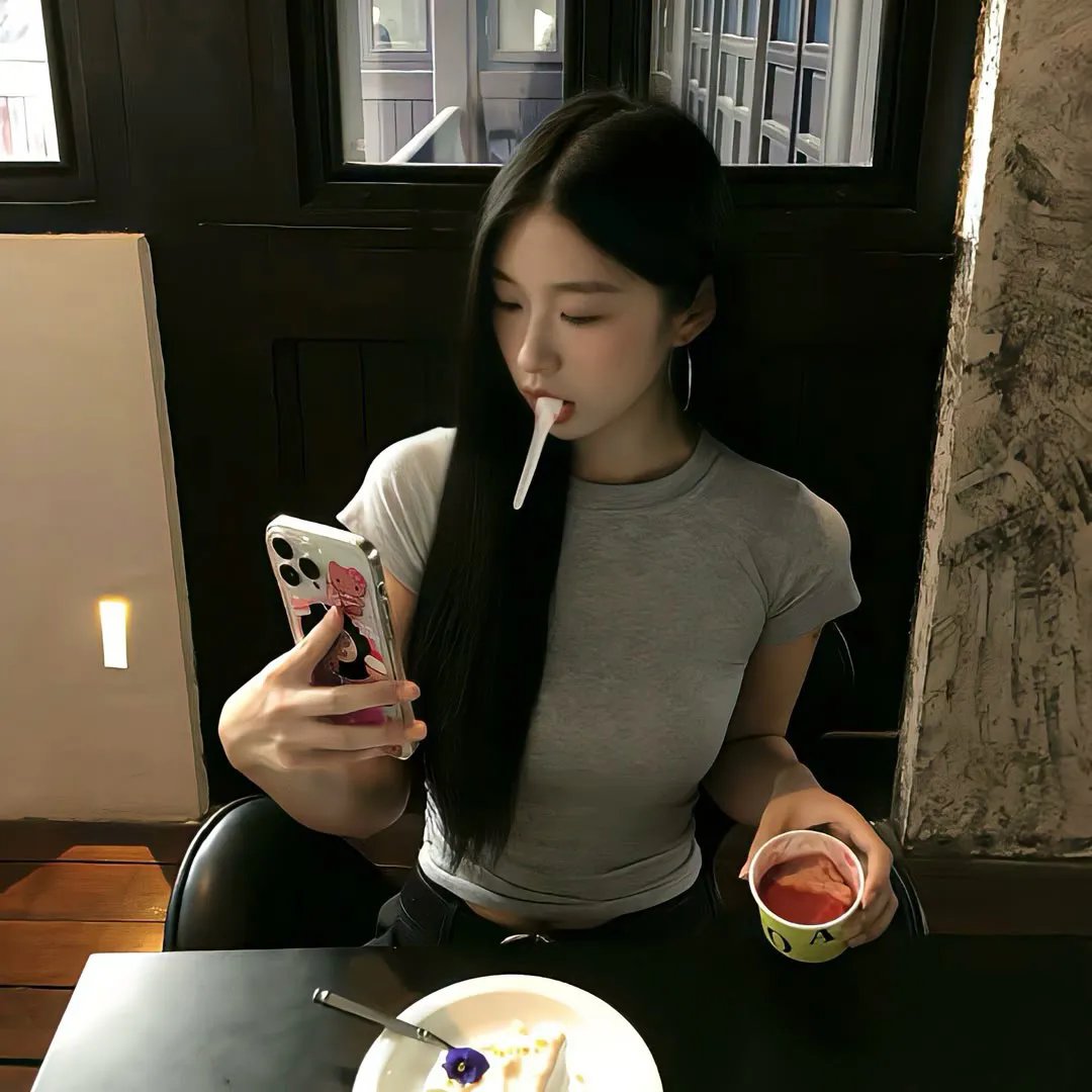二人漫步几春秋